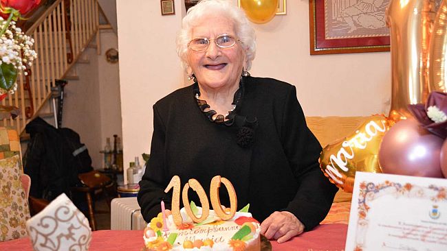 Mazara, la signora Maria Scibilia ha compiuto 100 anni