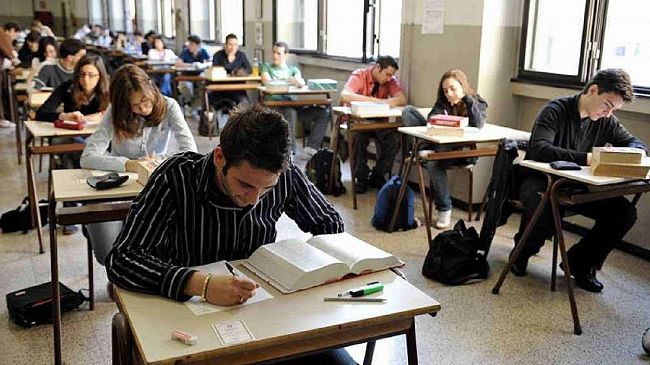 Esami di Maturità, ecco le tracce di italiano per i 500mila studenti impegnati  