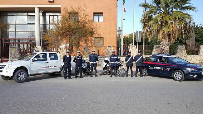 Trapani, blitz delle forze dell’ordine al mercatino di piazzale Ilio