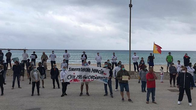 Protesta e preoccupazione a San Vito Lo Capo: “Aiutateci, abbiamo paura”