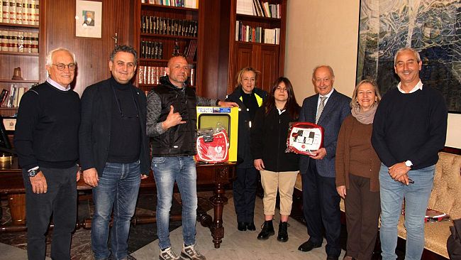 L’azienda “Fabriziocar” ha donato un defibrillatore al Comune di Marsala