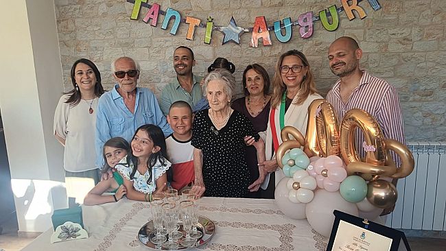 Nonna Rosa festeggia 100 anni. Gli auguri del sindaco Patti a nome della Città di Marsala