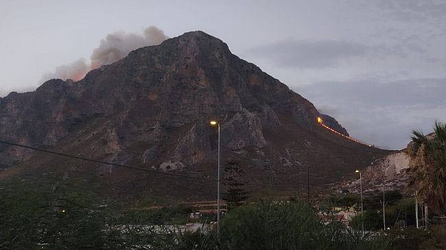 ​Incendi nel Trapanese, attivate tutte le squadre disponibili e decine di volontari