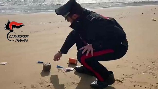 Tre fontane: ritrovata dai carabinieri droga in spiaggia