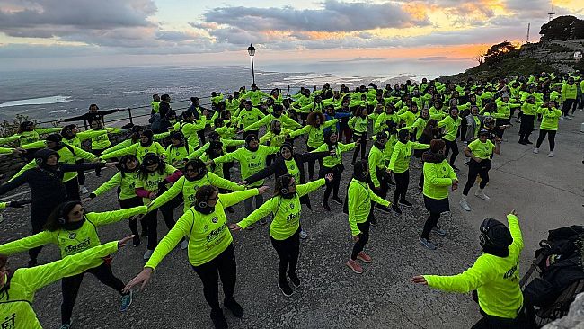 erice-centro-storico-animato-da-300-partecipanti-allo-street-workout