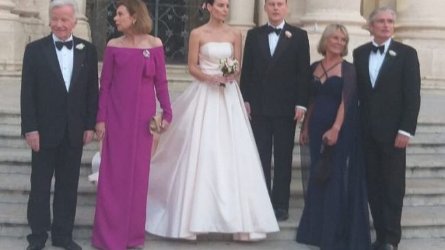 Nozze regali ad Ortigia, si sposa al Duomo la principessa Oettingen di Baviera