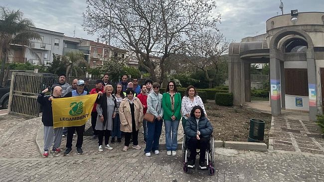 Il “Giardino degli aromi”, un’area verde presso il parco giochi inclusivo di Vita