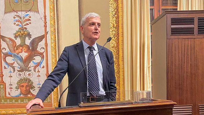 Caro voli, 5,5 milioni dallo Stato, Pellegrino