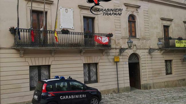Carabinieri: arrestato il vicesindaco del comune di Erice