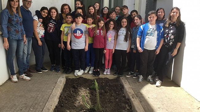 Non ti scordar di mé – Operazione scuole pulite 2018 al plesso Medi dell’IC Radice-Pappalardo