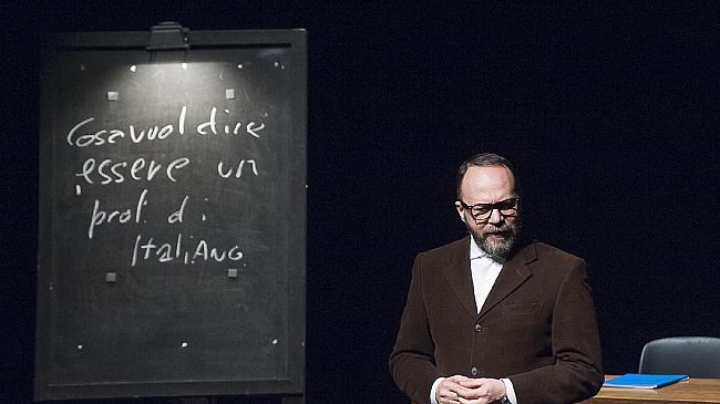 “Prof.” Storia di sacrifici e passioni in scena al Selinus