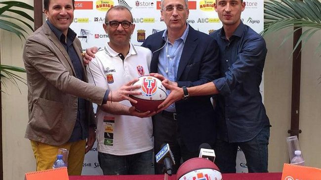 Pallacanestro Trapani. Lunedì presentazione Tavernelli e staff granata 2016/17