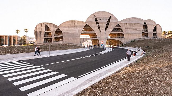 Gibellina, dopo 31 anni aperta la strada che attraversa il teatro di Pietro Consagra