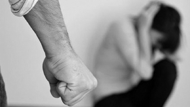 Vita, tenta di violentare la propria moglie. Uomo condannato ad 1 anno e 8 mesi di carcere