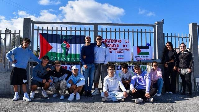Pantelleria, gli studenti manifestano per Gaza
