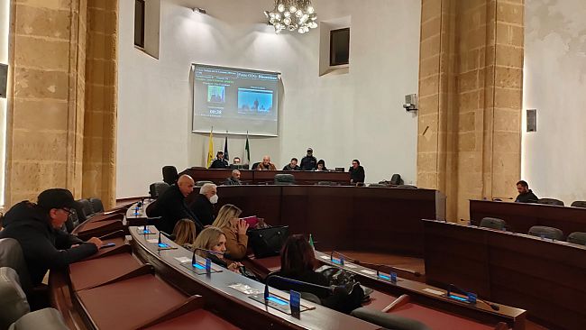 Mazara, Consiglio su Relazione del Sindaco, manca numero legale. Seduta rinviata