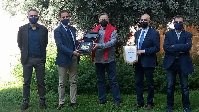 Marsala, da questa mattina l'ente di Piazza Carmine è dotato di defibrillatore