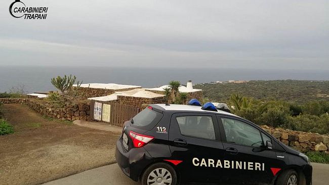 Ritrova portafogli con oltre 1800 euro: riconsegnato alla proprietaria
