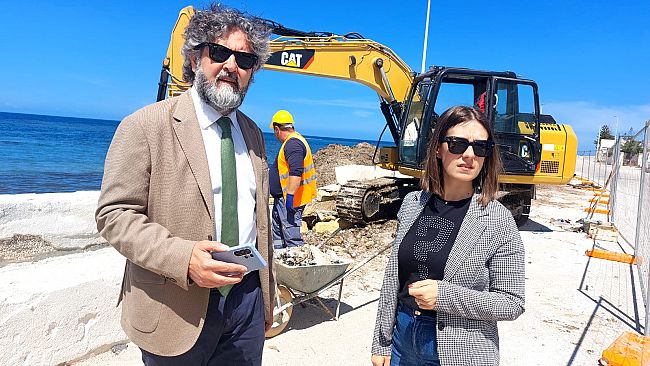 Avviati i lavori a Biscione per il ripristino dei tratti di litorale gravemente danneggiati dal Ciclone Harry