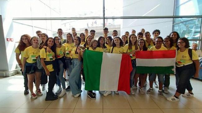 Scuola: anno all’estero? 2.200 posti e 1.500 borse di studio in palio. Domenica 27 ottobre l’incontro con i volontari di Intercultura