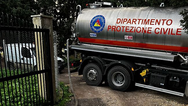 crisi-idrica-ieri-riforniti-i-comuni-con-quasi-1-milione-di-litri-dacqua