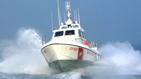 Catamarano alla deriva a largo di Capo Feto: Soccorso dalla Guardia Costiera