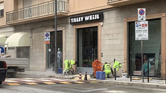 Trapani, i lavori in Via Fardella procedono anche di domenica