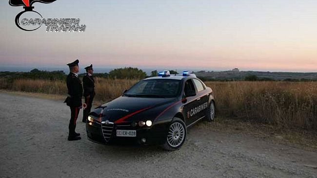 Castelvetrano: auto a fuoco ma era sotto sequestro. Denunciato il proprietario