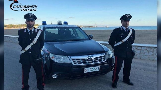 San Vito Lo Capo. Si scaglia contro i Carabinieri. Arrestato 24enne