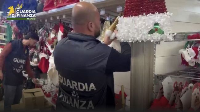 la-gdf-sequestra-a-marsala-e-castelvetrano-oltre-8000-articoli-e-giocattoli-natalizi