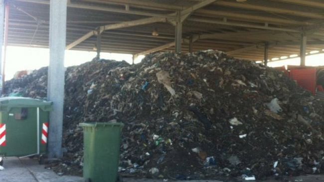 Mazara, Di nuovo emergenza rifiuti? Blocco conferimento nel Polo Tecnologico ed ostacoli dalla Trapani Servizi Spa. Cristaldi scrive alla Regione. Interrogazione del sen. Santangelo.