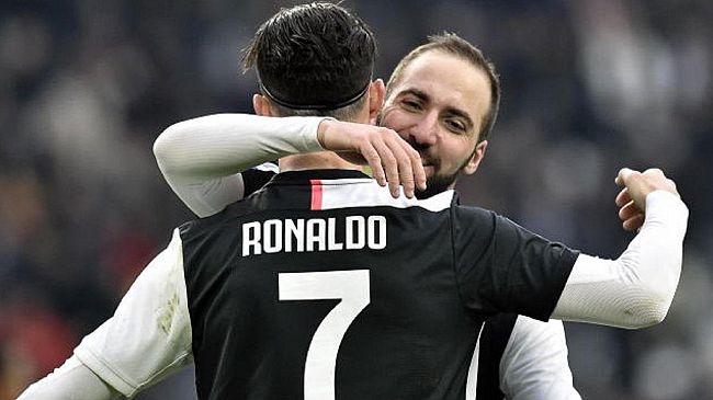 Quaterna Juve. Milan da retrocessione, altro che Ibra.. Befana amara per il Napoli