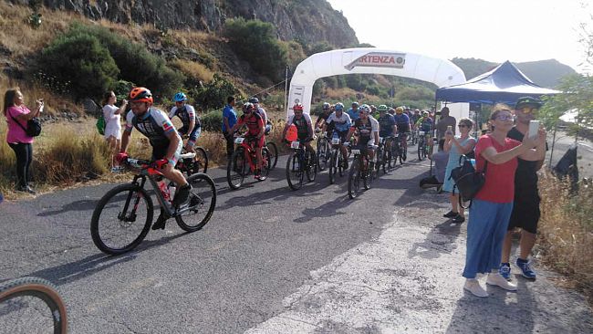 Raduno di bikers per la “Gran Fondo Bikers” a Pantelleria