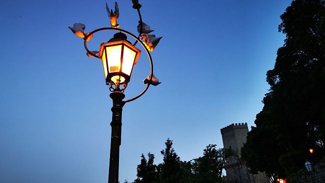 Erice, il borgo medievale tra arte, musica e creatività