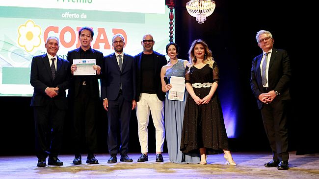 il-cinese-xiangbo-trionfa-al-concorso-lirico-citta-di-alcamo