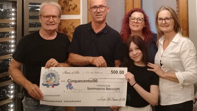 ​Solidarietà su due ruote: il Vespa Club Mazara del Vallo dona 500 euro alla Fondazione Tommasino Bacciotti