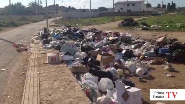 VIDEO –  Viaggio nella monnezza in città. Inadeguato servizio della ditta esterna?