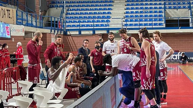Pallacanestro Trapani sconfitta a Mantova, il terzo periodo decide il match