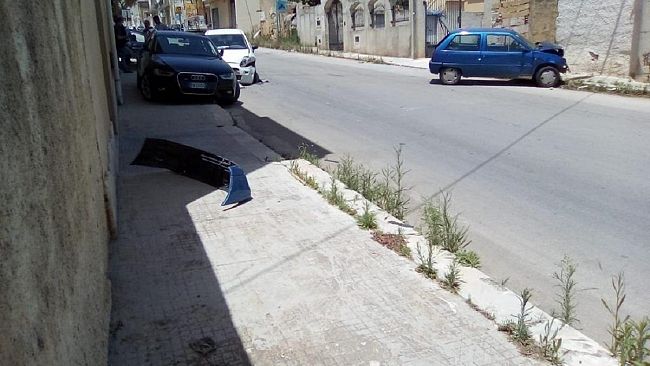Incidente frontale a Castelvetrano, paura ed un ferito non grave