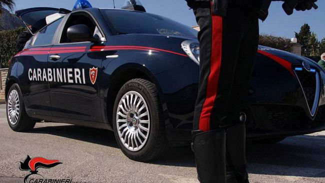 Trapani, non si ferma all’alt dei Carabinieri. Fermato ed arrestato