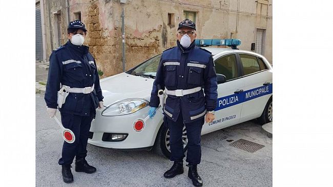 Paceco, scattano le prime tre denunce: da chi andava a rifornirsi di carburante, a chi andava a pranzo da un famigliare