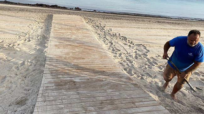 Marsala, pulizia delle spiagge libere e delle passerelle per disabili