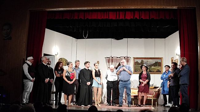 In scena per solidarietà. Incasso devoluto agli sfollati di Salinagrande