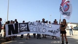 Parco eolico off-shore tra Capo Feto e Torrazza: “un progetto assurdo, inutile e costoso”