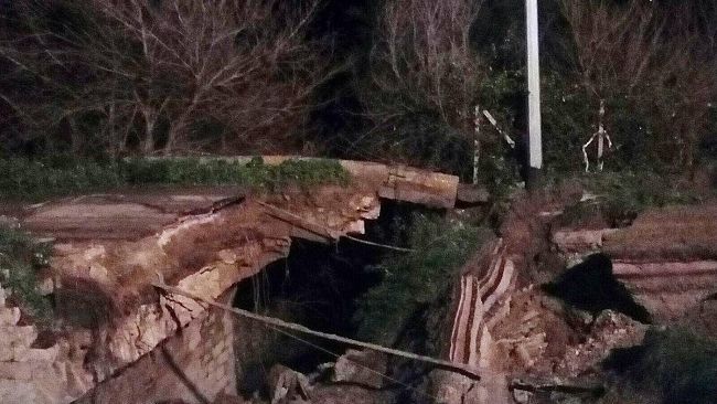 A Salemi crolla un ponte sulla SS 188 nei pressi dello svincolo dell’A-29