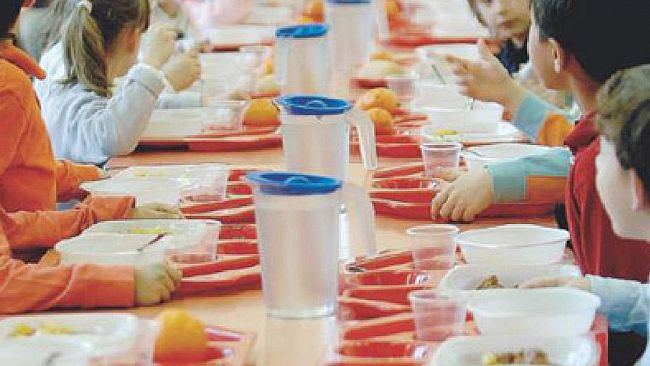 Mazara, il 5 novembre partirà la mensa scolastica negli istituti cittadini. Nel Bilancio comunale fondi per soli sei mesi di servizio.