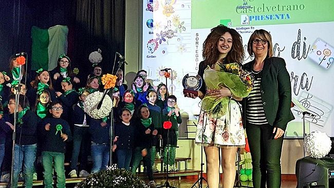 Concerto di Primavera alla Ruggero Settimo. Ospite d’onore l’ex alunna Sofia Navetta finalista a Sanremo unior