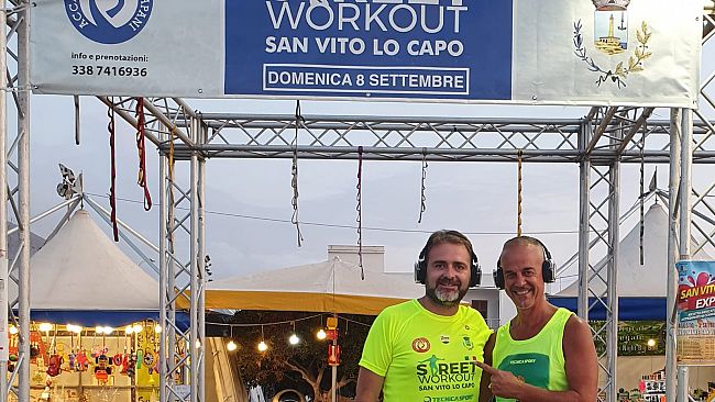 Street Workout “sbarca” a San Vito Lo Capo. Un “tour in silent” sul mare al tramonto