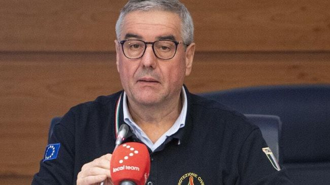 Coronavirus, i nuovi dati riportano un trend in ribasso. Il dettaglio