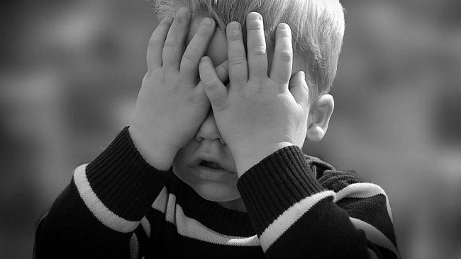 Ultime della sera: Se la guerra è quotidianità la tenerezza è l’unica soluzione